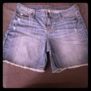 Jennifer Lopez Jean shorts